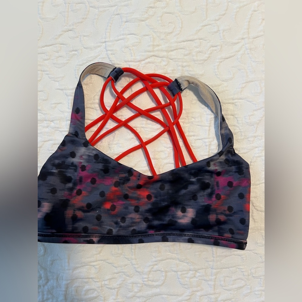 Lululemon Bra. Size 2/4